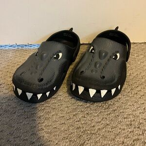 Kids Gray Crocodile Shoes Like Crocs